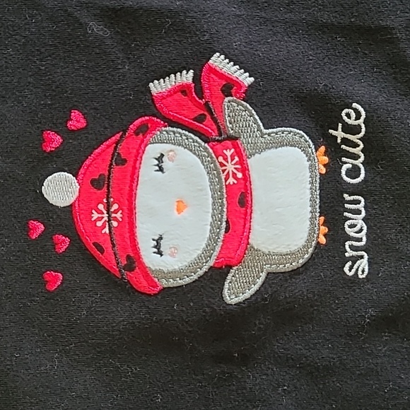 💥4/$20💥 Penguin long sleeve outfit - Picture 2 of 4